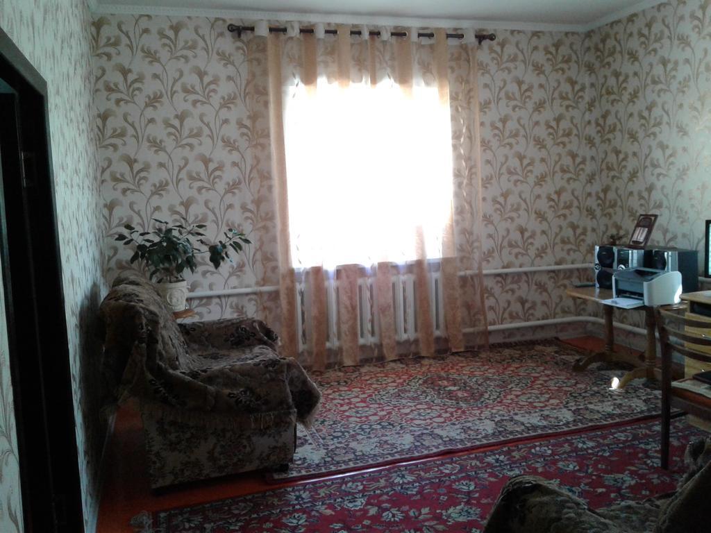 Guest House Semeynyi Karakol Exterior foto